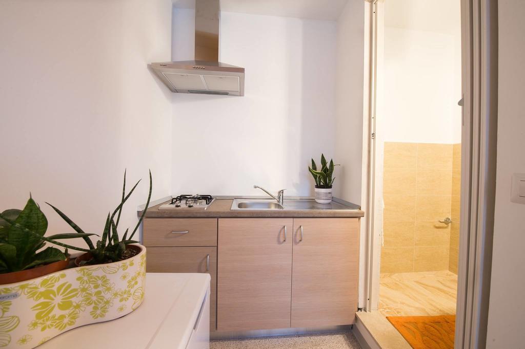 Raffaela Casa Vacanze Aradeo エクステリア 写真