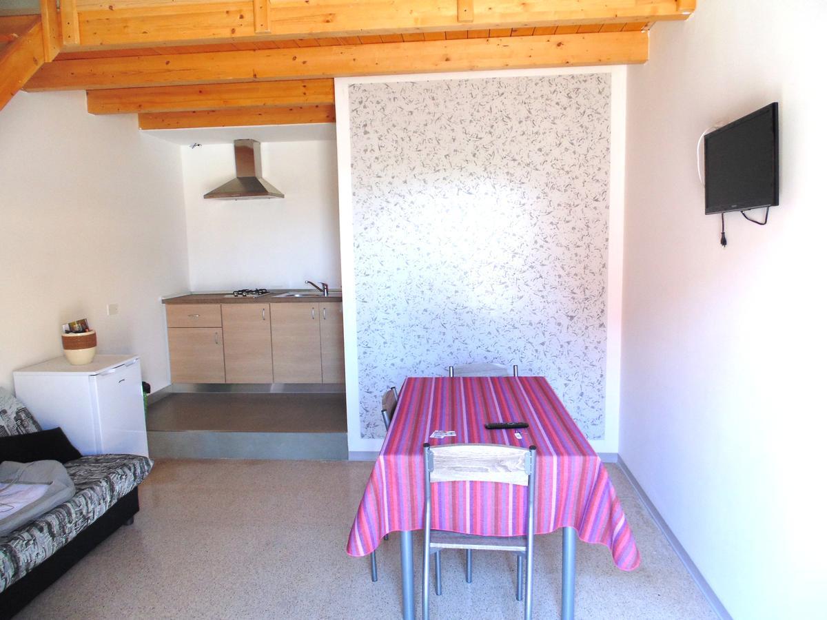 Raffaela Casa Vacanze Aradeo エクステリア 写真