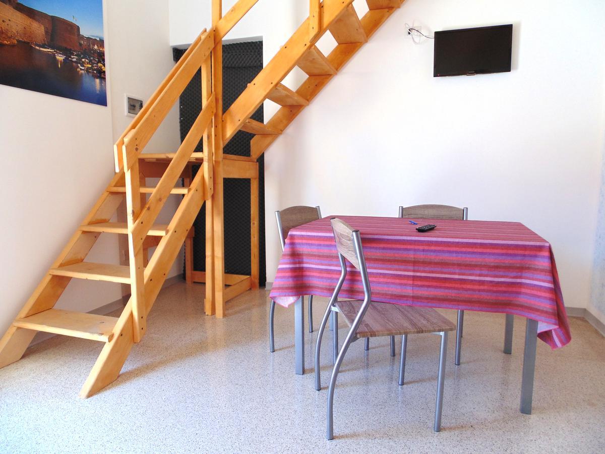 Raffaela Casa Vacanze Aradeo エクステリア 写真