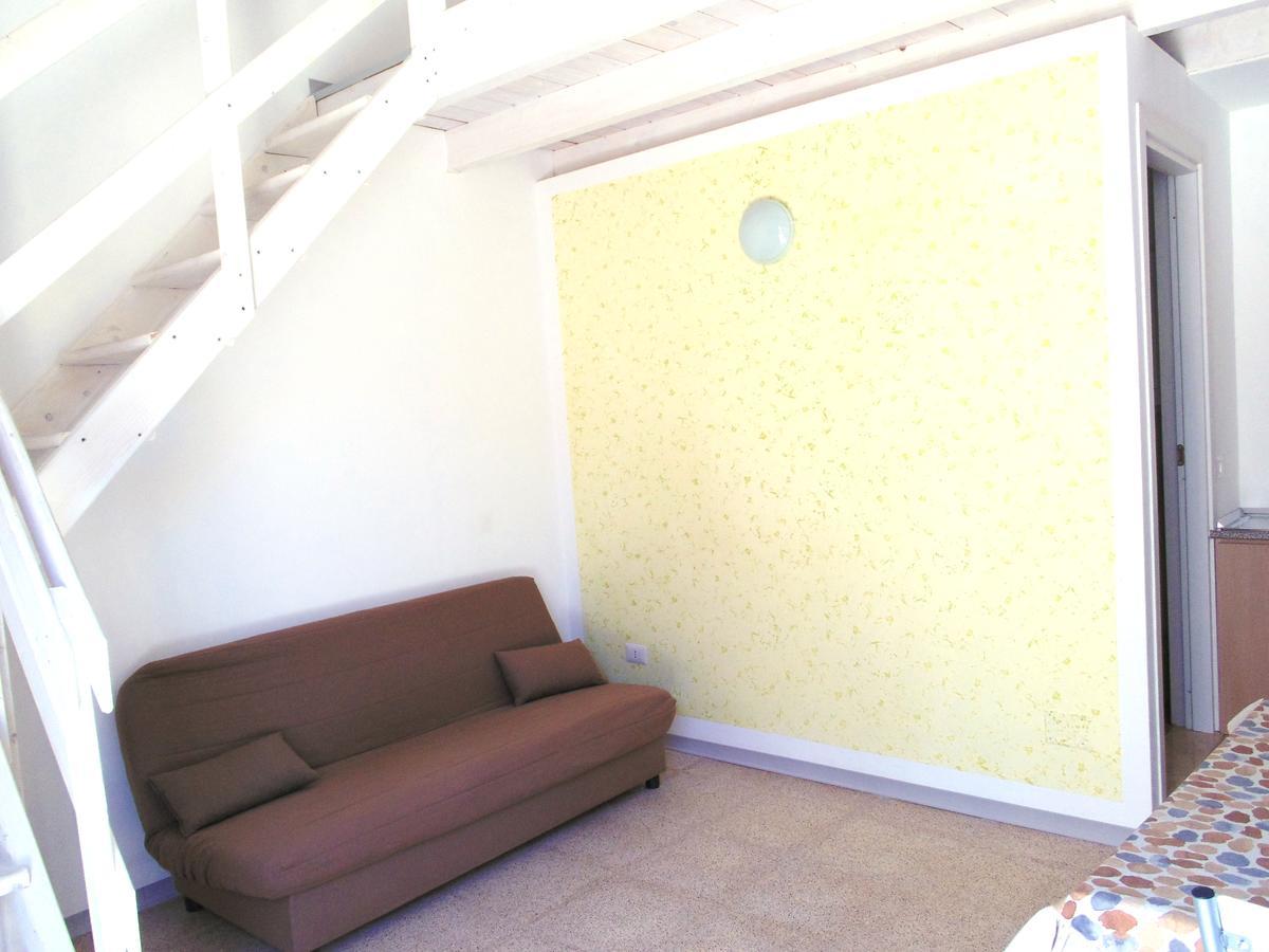 Raffaela Casa Vacanze Aradeo エクステリア 写真