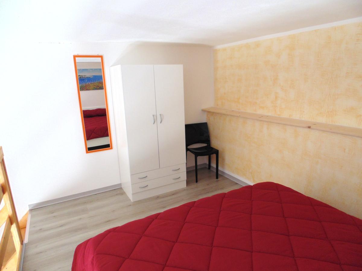 Raffaela Casa Vacanze Aradeo エクステリア 写真
